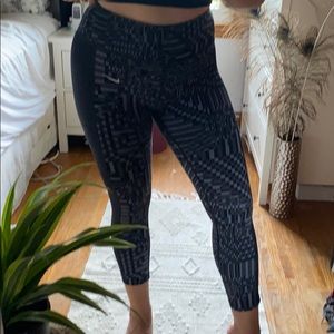 Nike Dri-Fit 25” Leggings